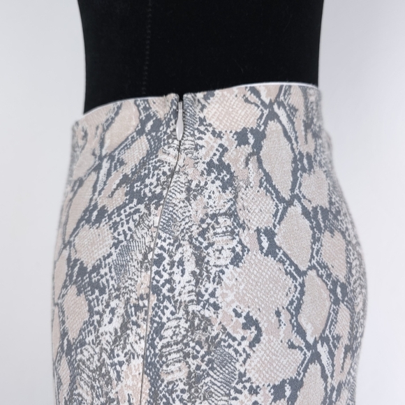 American Eagle Outfitters Animal Print Pencil Midi Skirt Size M - Picture 3 of 13